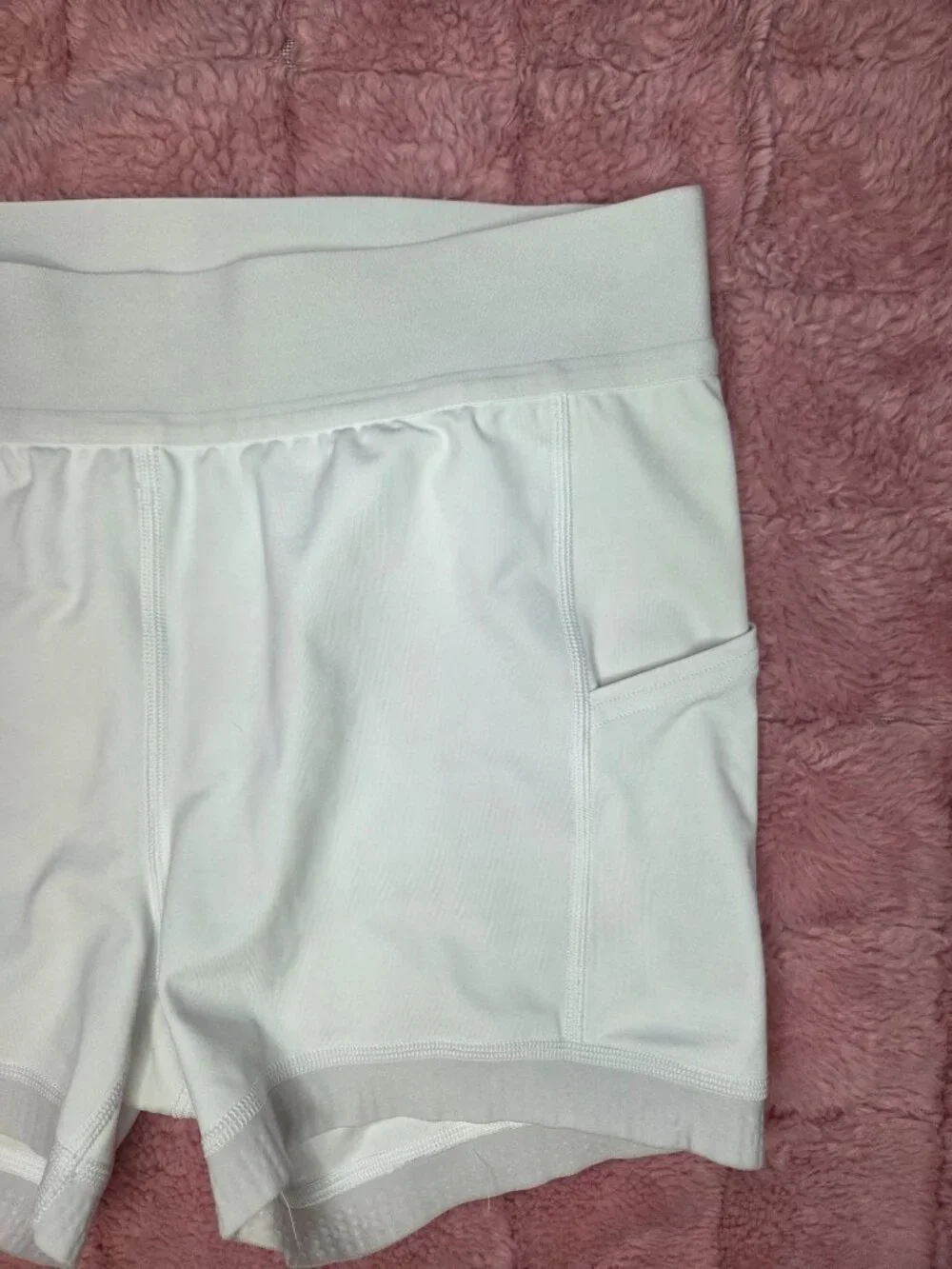 LULULEMON White Morning Match Short 3.5